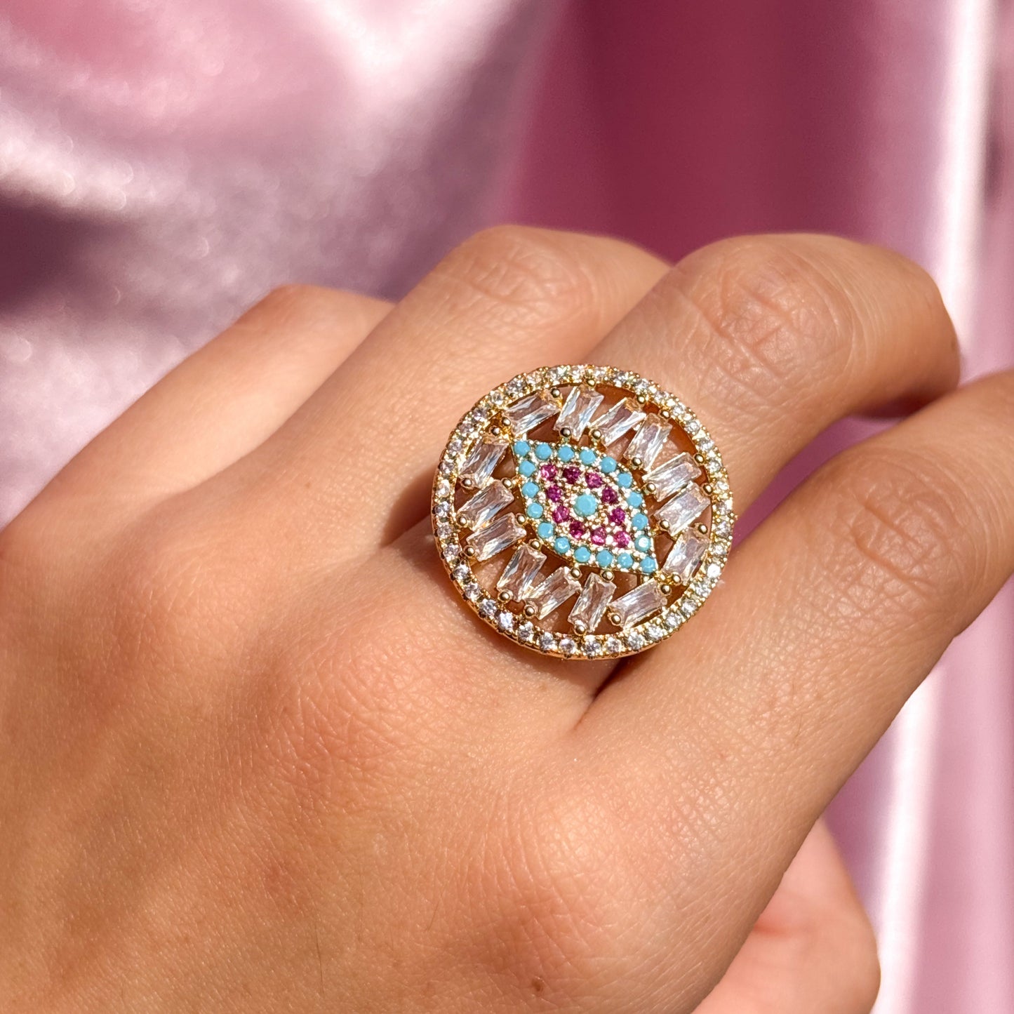 Anillo eye crystals gold