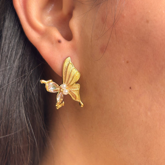 Aretes mariposa con perlitas y circonitas