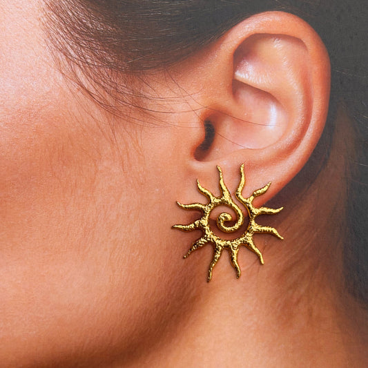 Aretes sol bohemio dorado